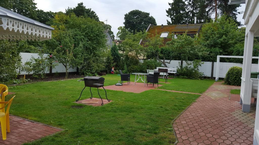 Naiza Guesthouse And Apartments Jurmala Exterior photo
