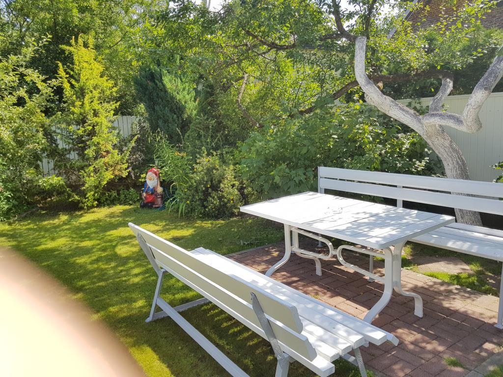 Naiza Guesthouse And Apartments Jurmala Exterior photo