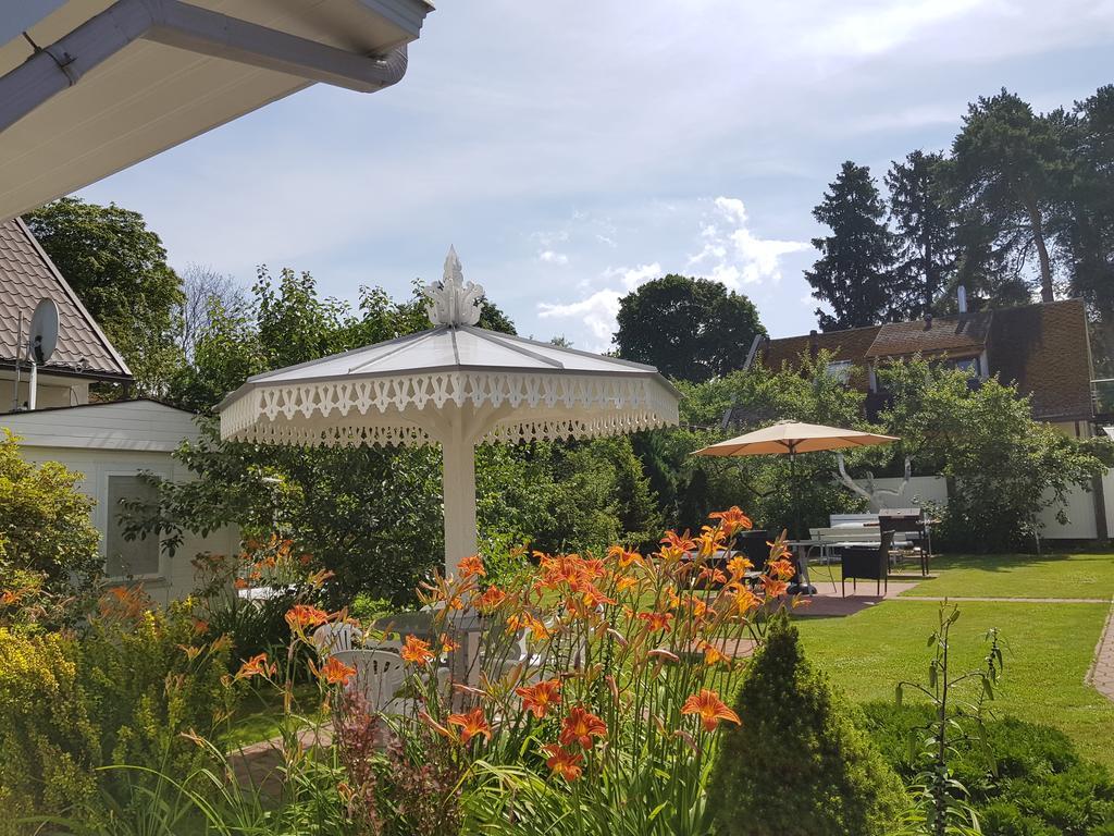Naiza Guesthouse And Apartments Jurmala Exterior photo