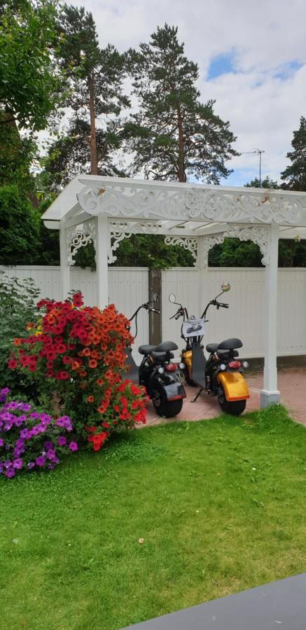 Naiza Guesthouse And Apartments Jurmala Exterior photo